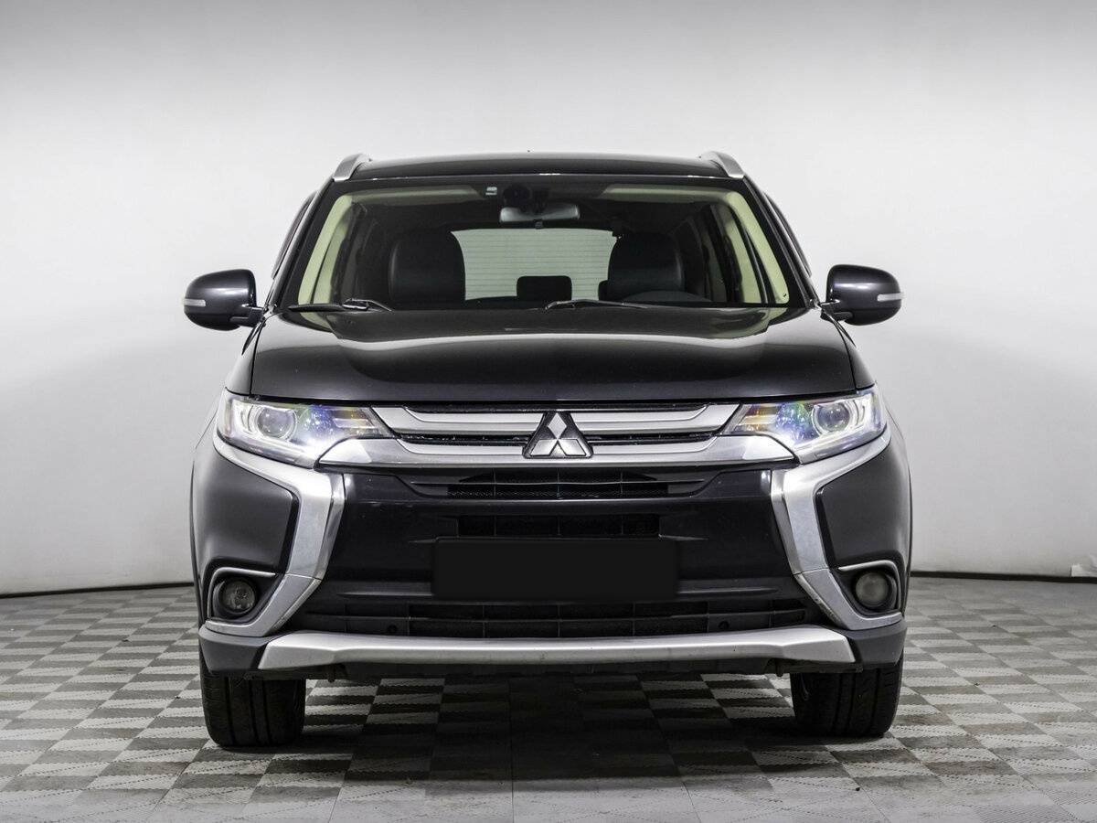 Купить Mitsubishi Outlander с пробегом. Фото: #1