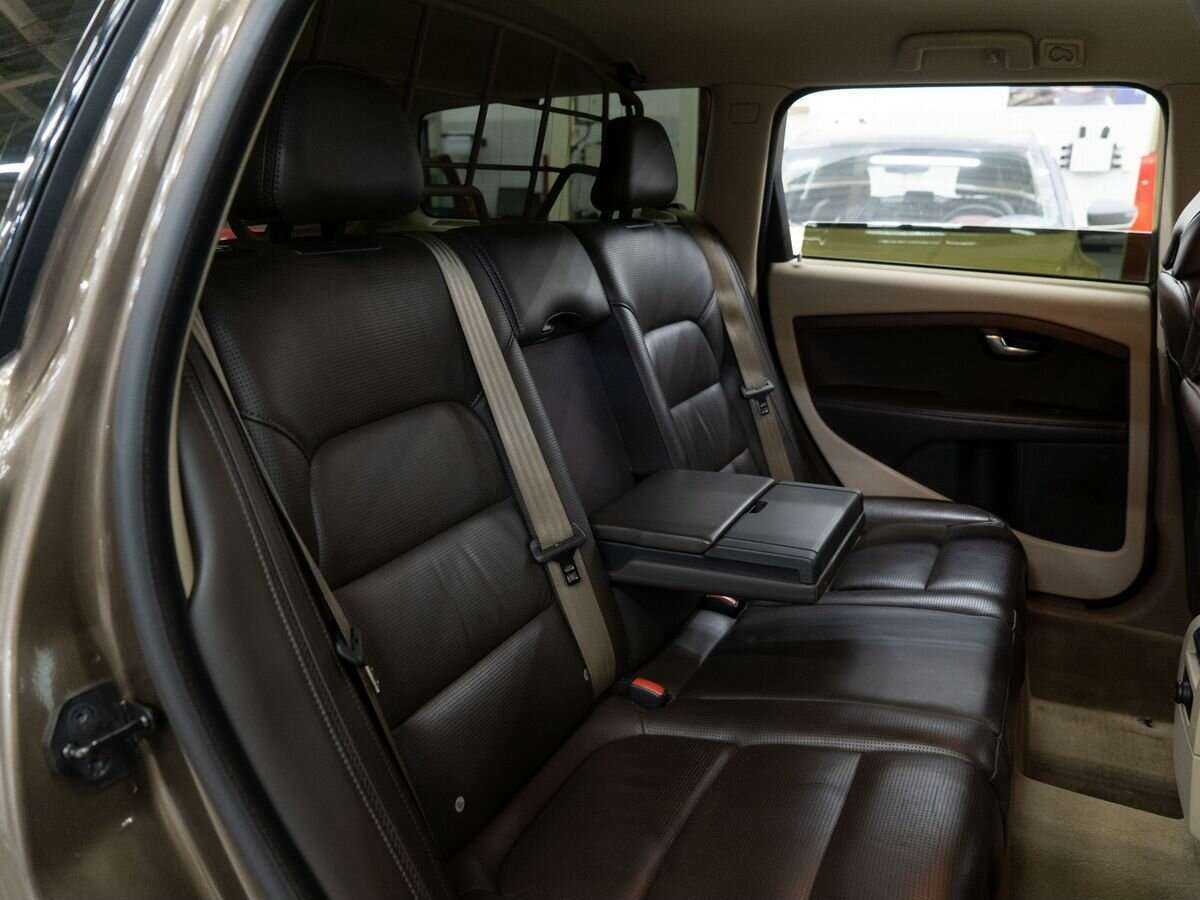 Купить Volvo XC70 с пробегом. Фото: #8