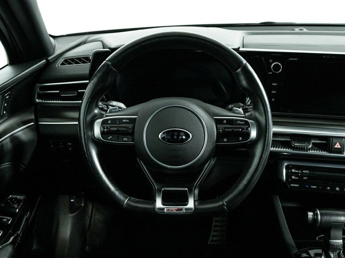 Купить Kia K5 с пробегом. Фото: #24
