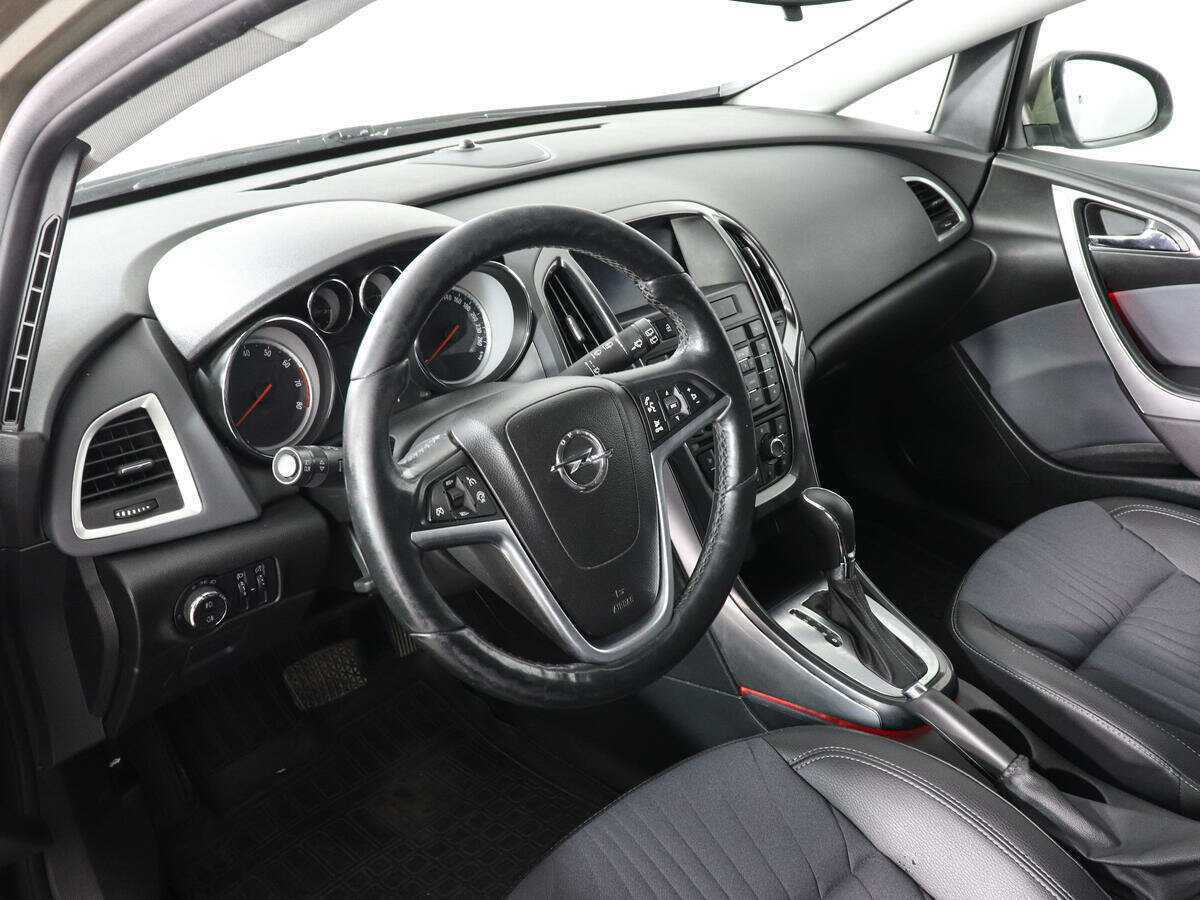 Купить Opel Astra с пробегом. Фото: #4