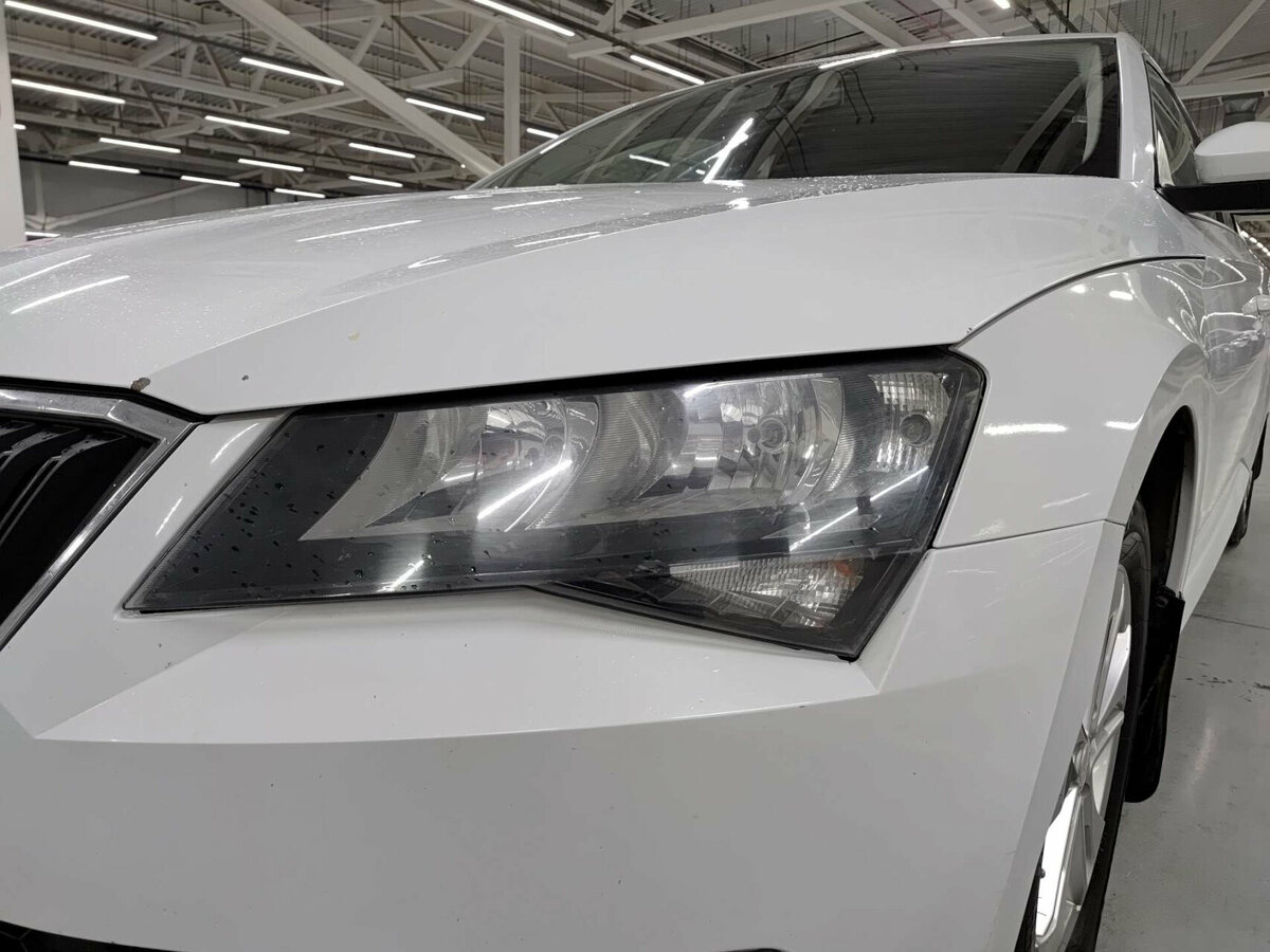 Купить Skoda Superb с пробегом. Фото: #16