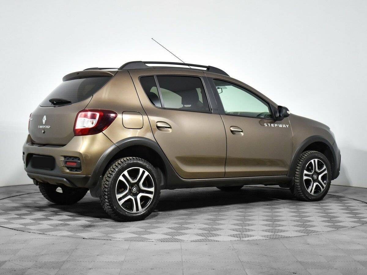 Купить Renault Sandero с пробегом. Фото: #8
