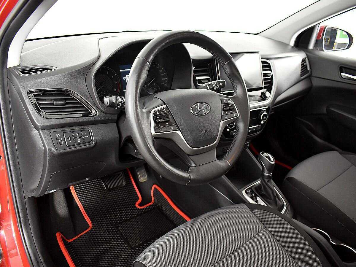 Купить Hyundai Solaris с пробегом. Фото: #6