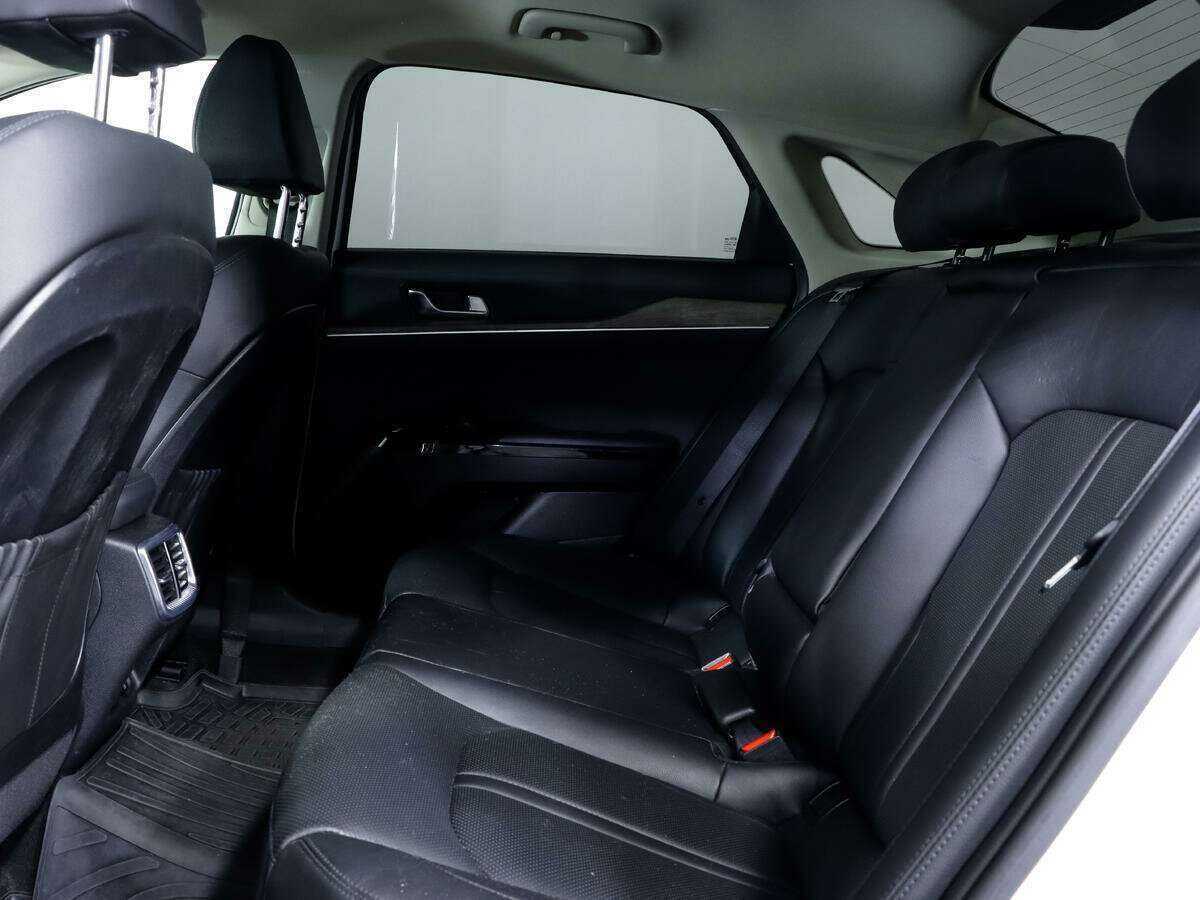 Купить Kia K5 с пробегом. Фото: #10