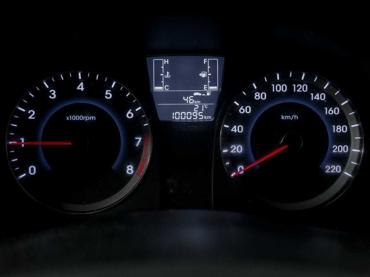 Купить Hyundai Solaris с пробегом. Фото: #10