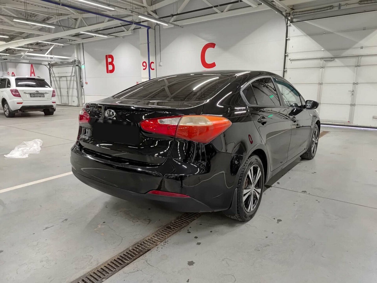 Купить Kia Cerato с пробегом. Фото: #4