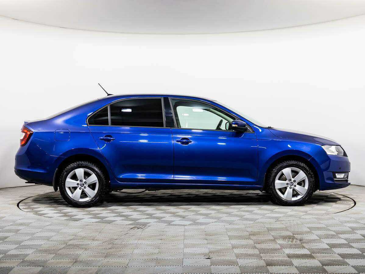 Купить Skoda Rapid с пробегом. Фото: #2