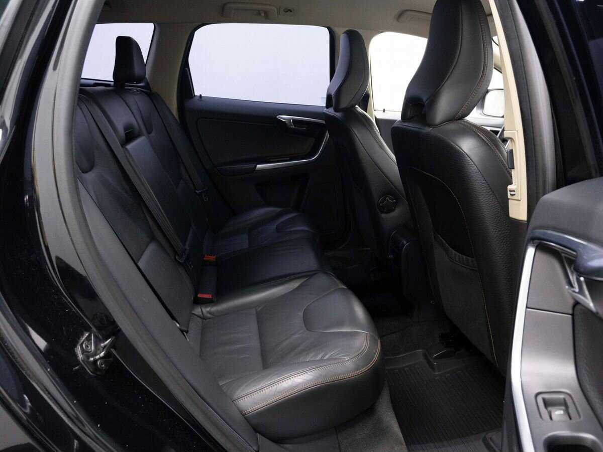 Купить Volvo XC60 с пробегом. Фото: #9