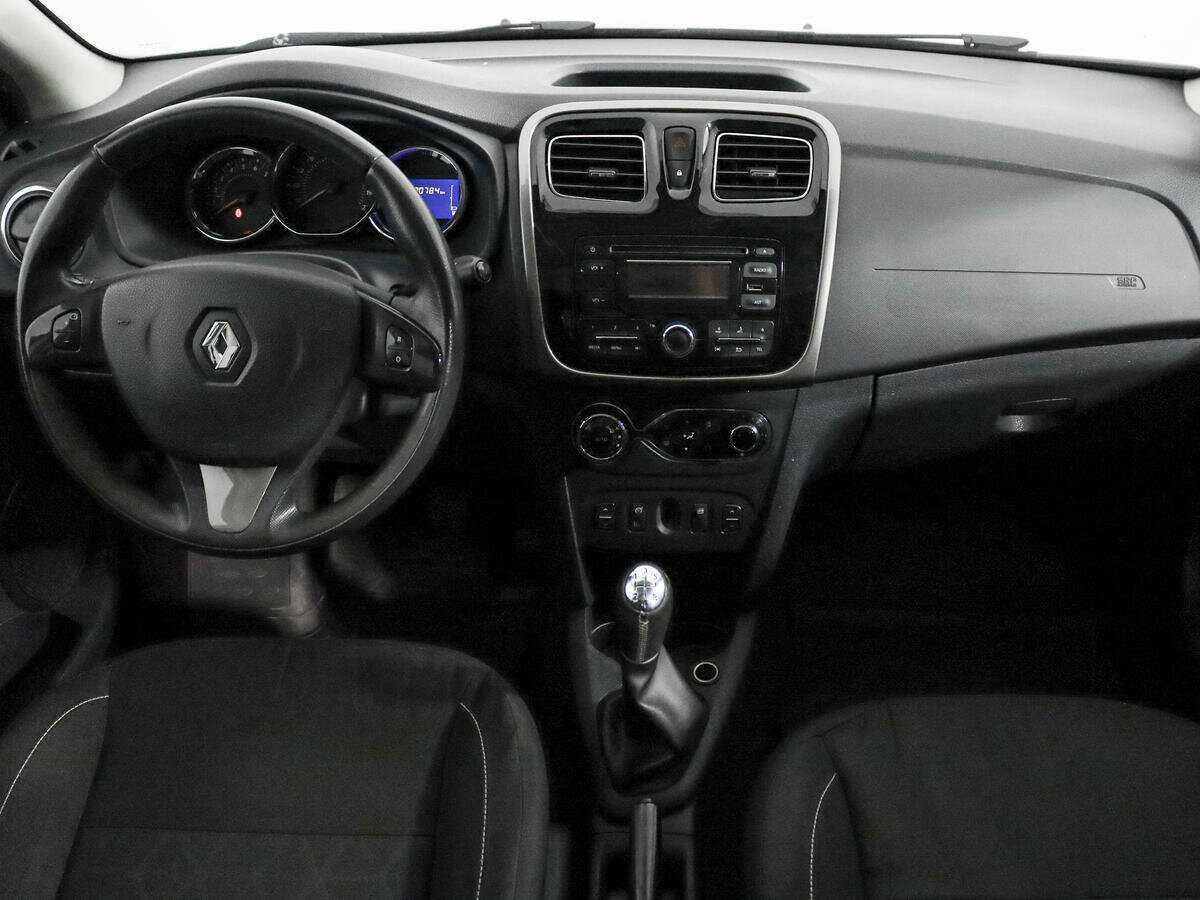 Купить Renault Sandero с пробегом. Фото: #9