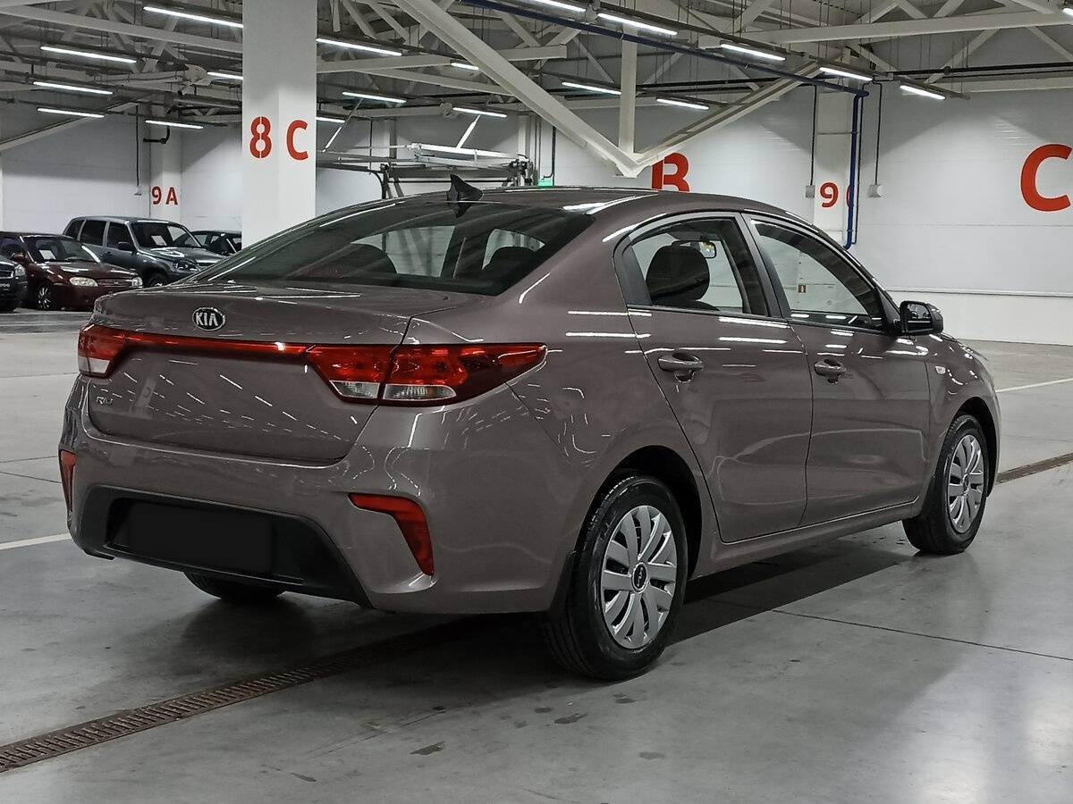 Купить Kia Rio с пробегом. Фото: #4