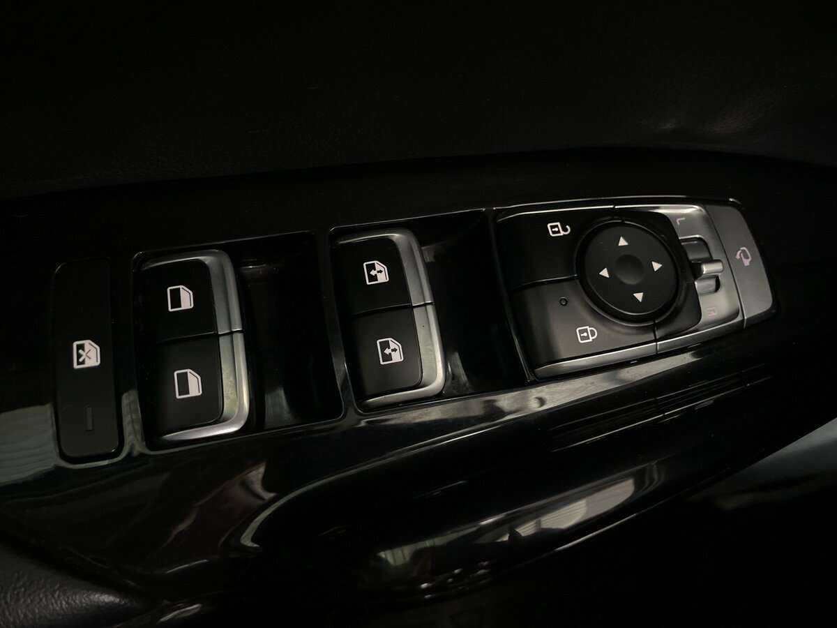 Купить Kia K5 с пробегом. Фото: #19