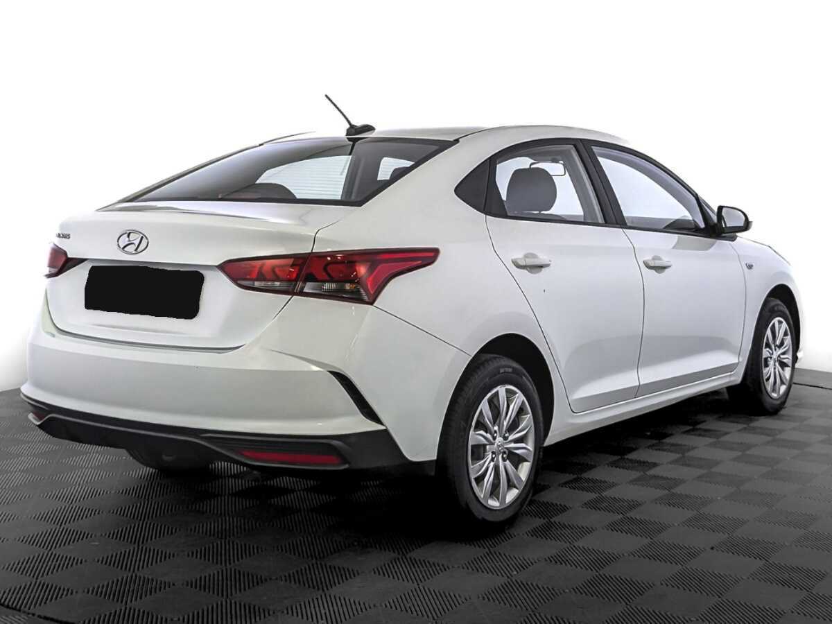 Купить Hyundai Solaris с пробегом. Фото: #4