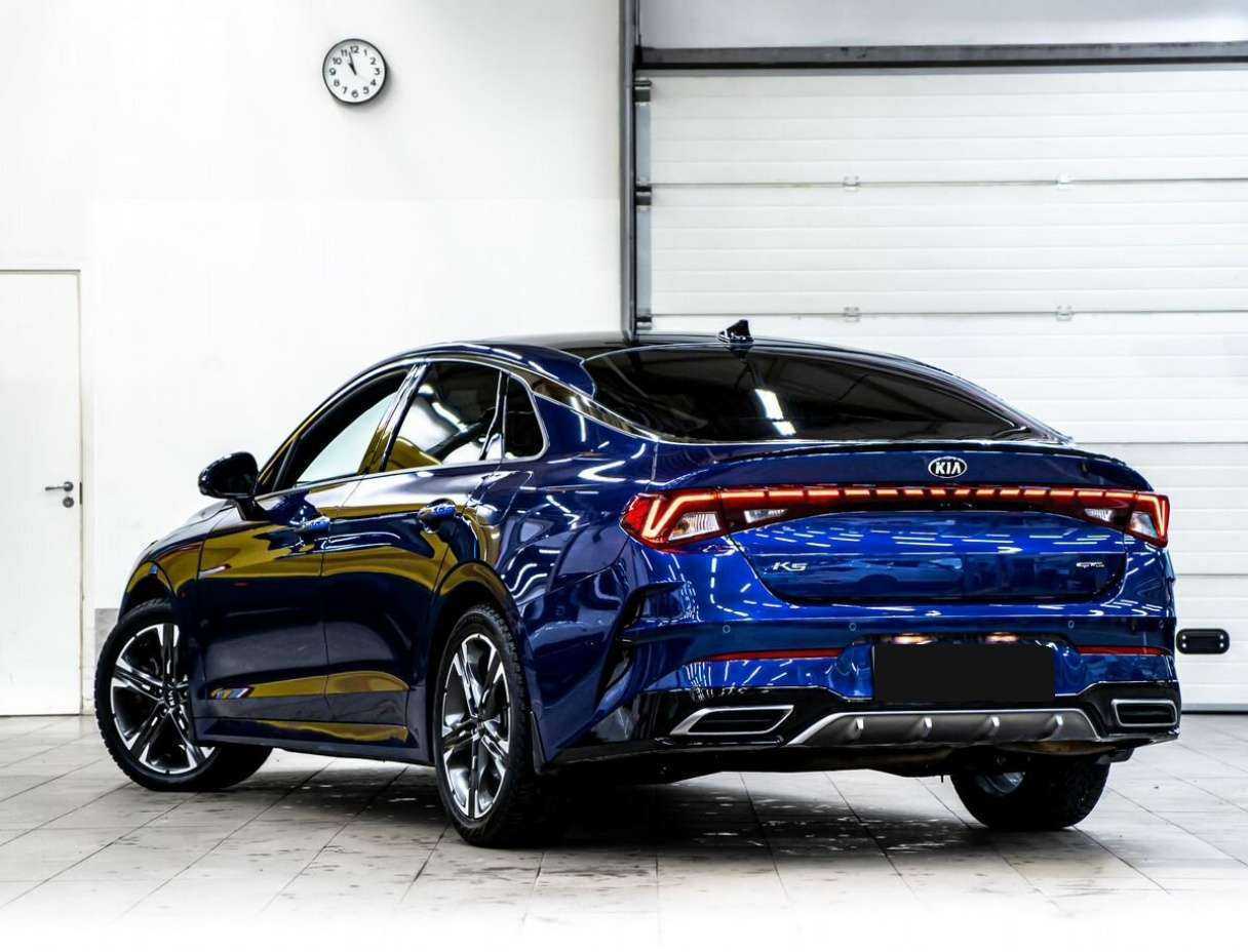 Купить Kia K5 с пробегом. Фото: #3