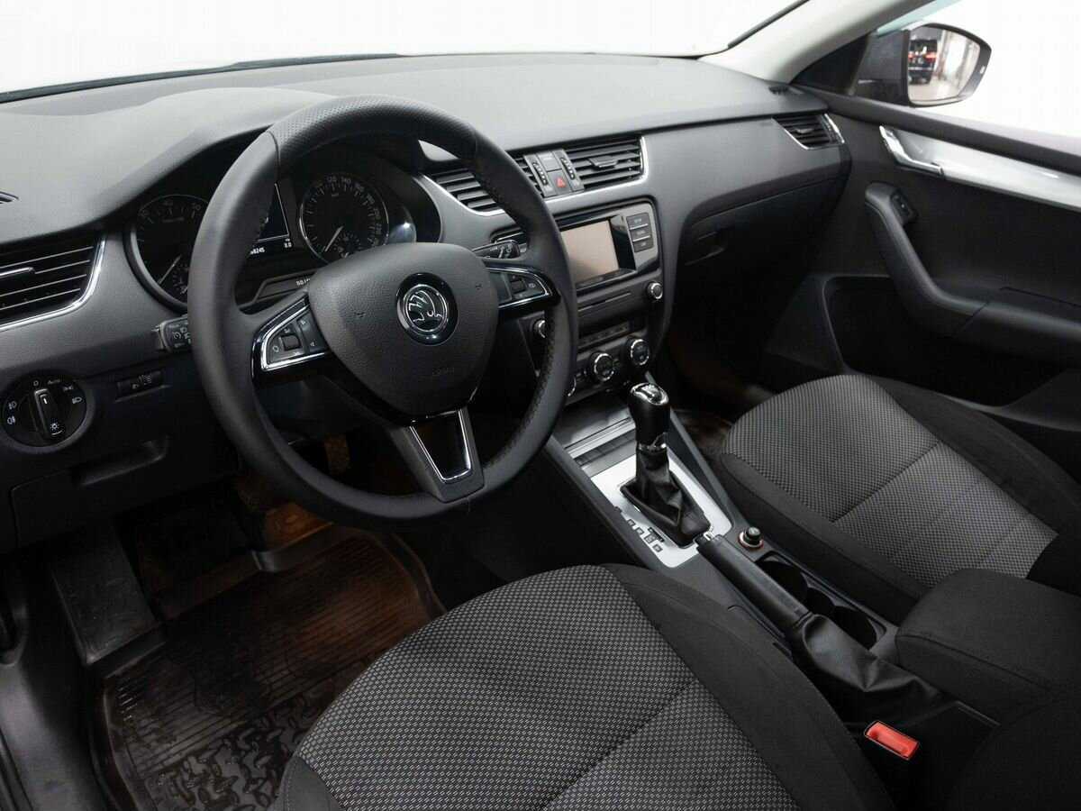 Купить Skoda Octavia с пробегом. Фото: #8