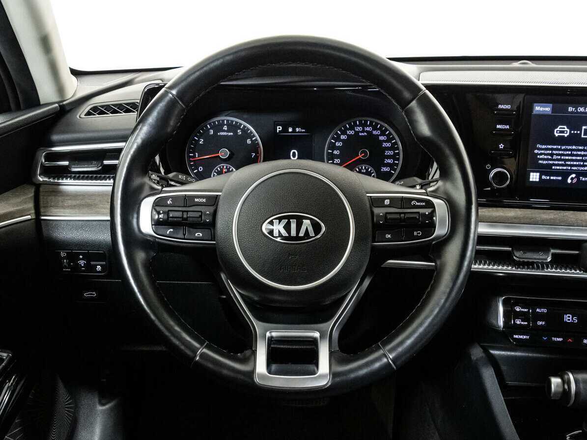 Купить Kia K5 с пробегом. Фото: #9