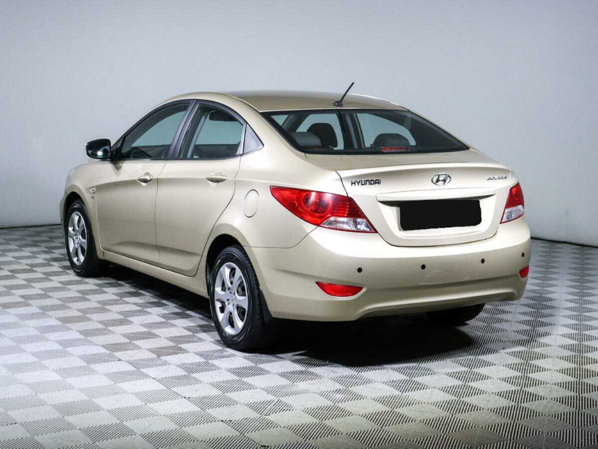 Купить Hyundai Solaris с пробегом. Фото: #5