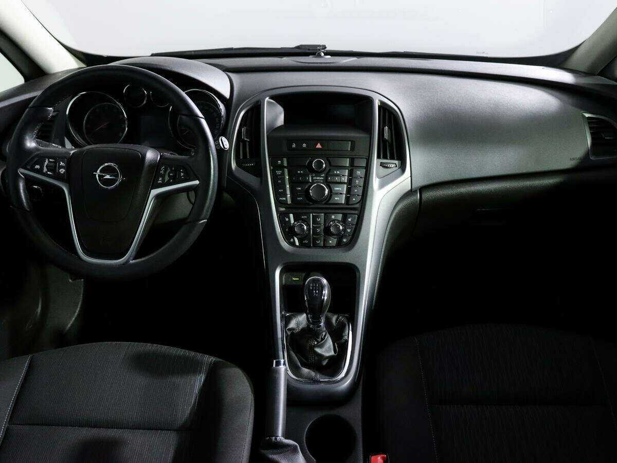 Купить Opel Astra с пробегом. Фото: #11