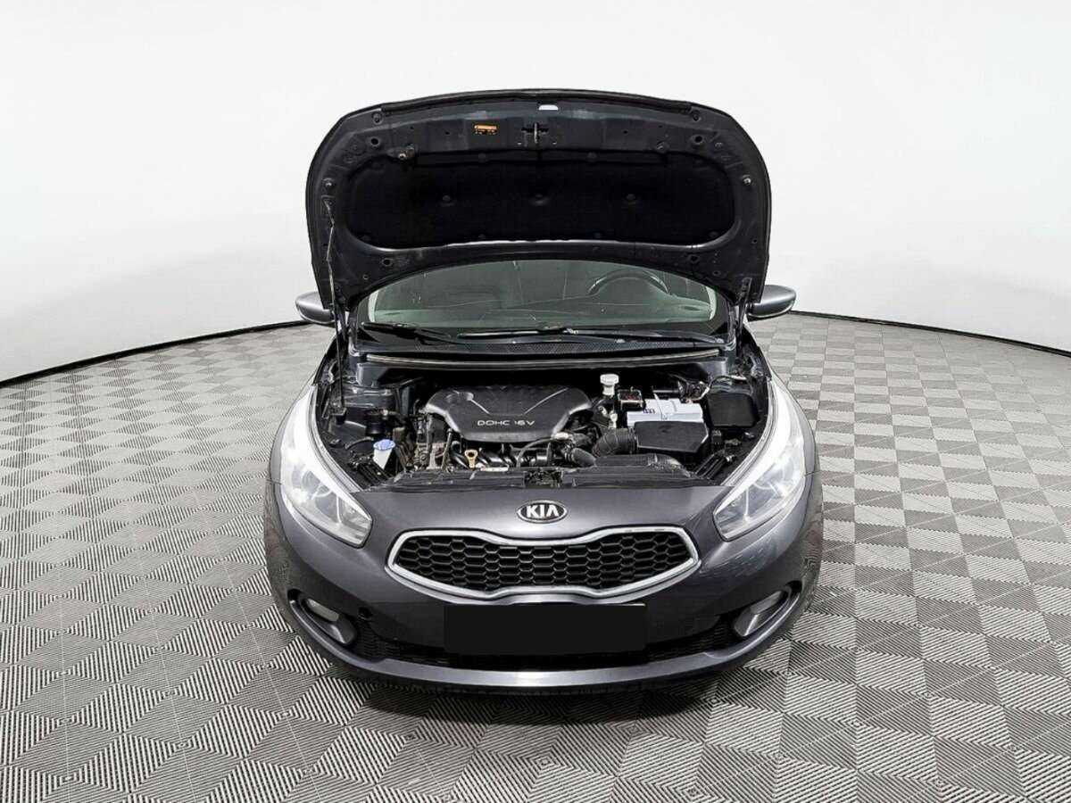 Купить Kia Ceed с пробегом. Фото: #8