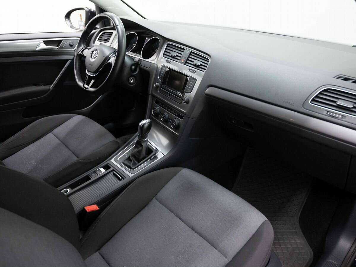 Купить Volkswagen Golf с пробегом. Фото: #12