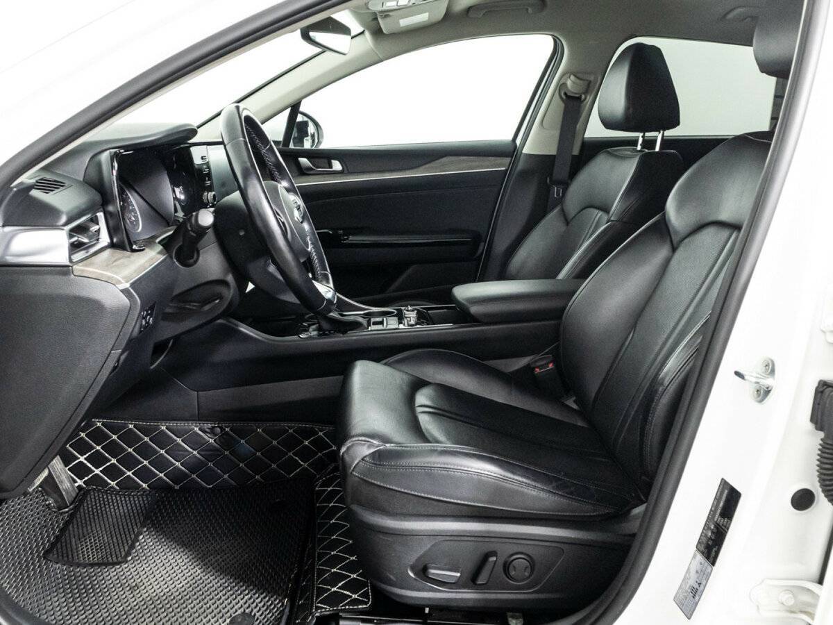 Купить Kia K5 с пробегом. Фото: #13