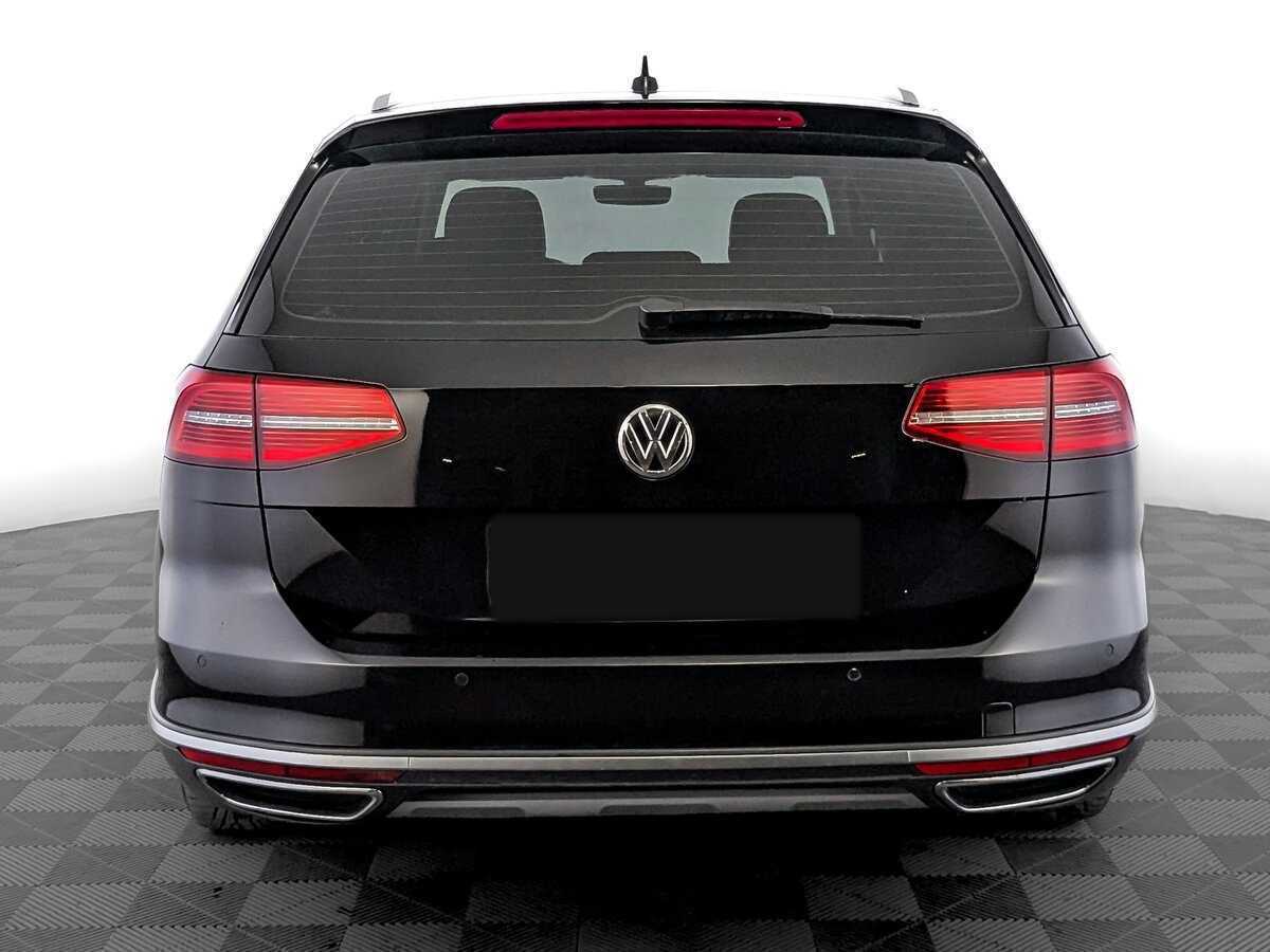 Купить Volkswagen Passat с пробегом. Фото: #5