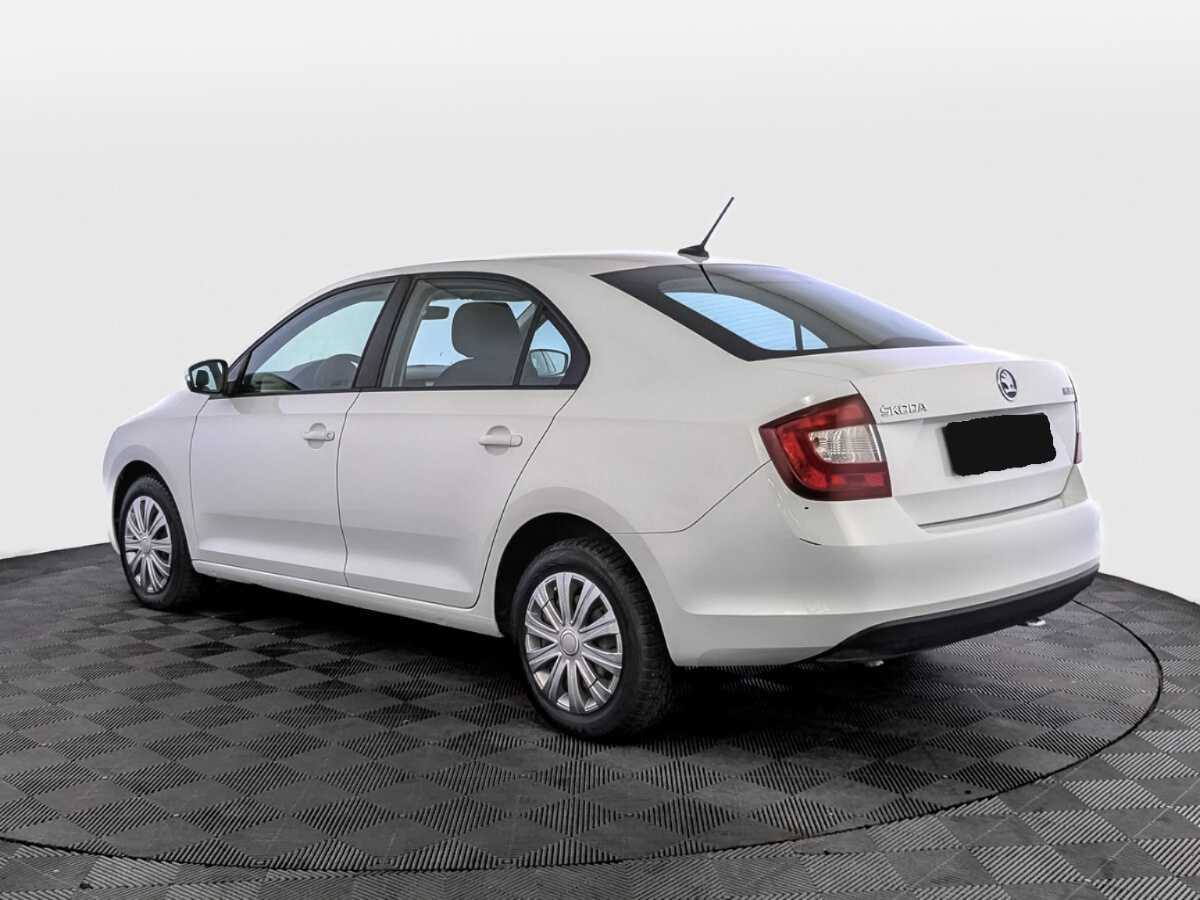 Купить Skoda Rapid с пробегом. Фото: #6