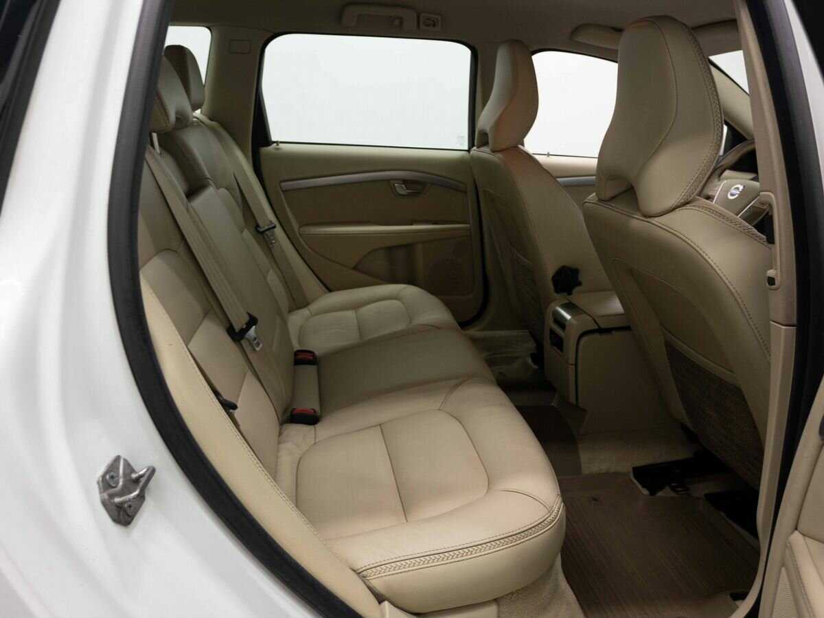 Купить Volvo XC70 с пробегом. Фото: #10