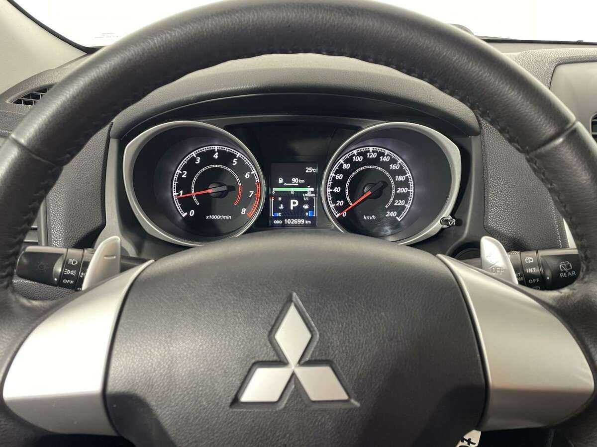 Купить Mitsubishi ASX с пробегом. Фото: #10