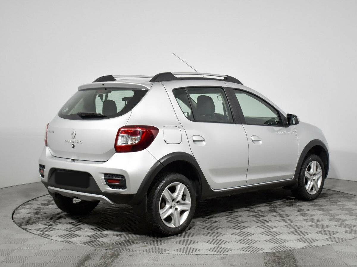 Купить Renault Sandero с пробегом. Фото: #4