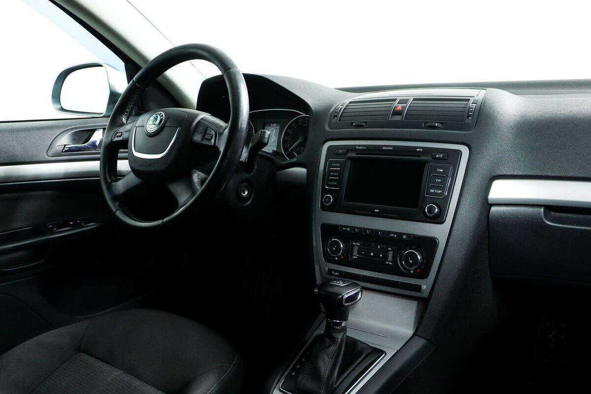 Купить Skoda Octavia с пробегом. Фото: #8