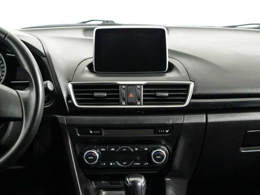 Купить Mazda 3 с пробегом. Фото: #13