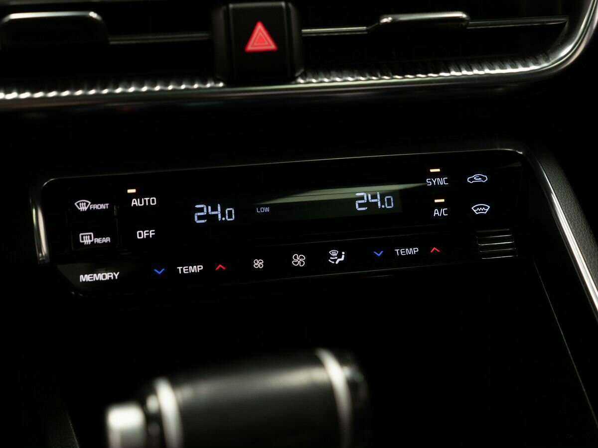 Купить Kia K5 с пробегом. Фото: #10