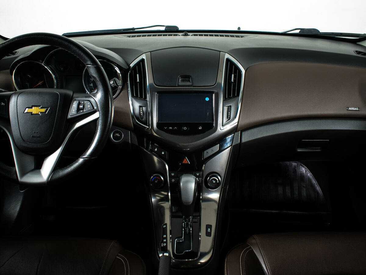Купить Chevrolet Cruze с пробегом. Фото: #8