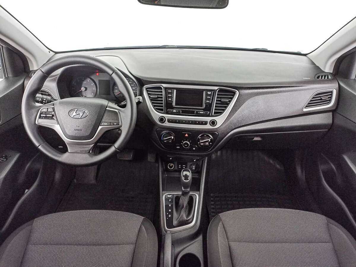 Купить Hyundai Solaris с пробегом. Фото: #11