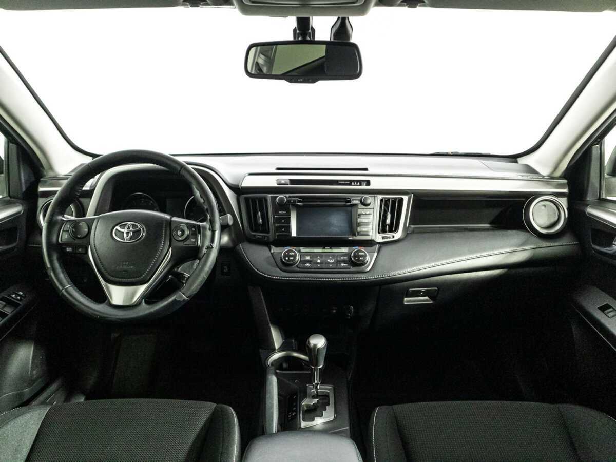 Купить Toyota RAV4 с пробегом. Фото: #11