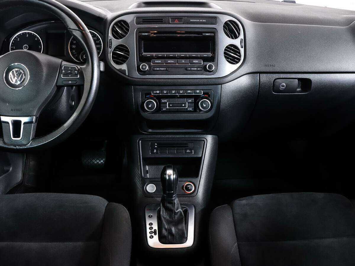 Купить Volkswagen Tiguan с пробегом. Фото: #13