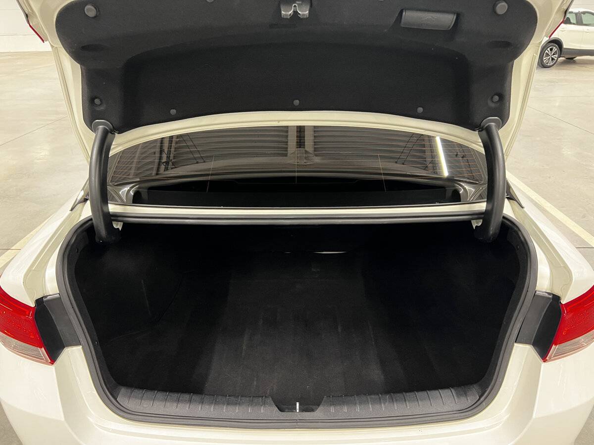 Купить Kia K5 с пробегом. Фото: #9