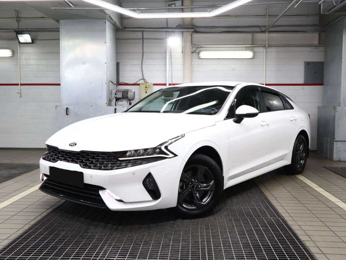 Купить Kia K5 с пробегом. Посмотреть фото