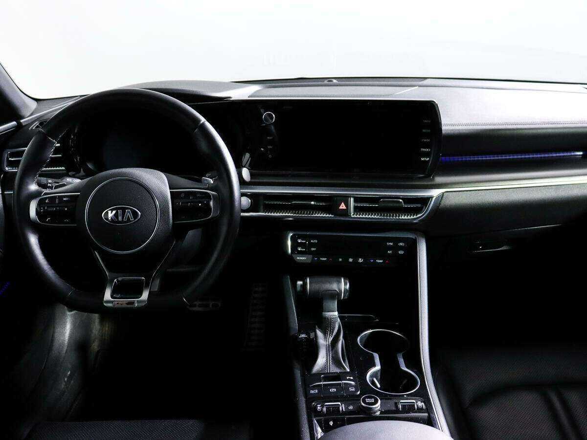 Купить Kia K5 с пробегом. Фото: #9