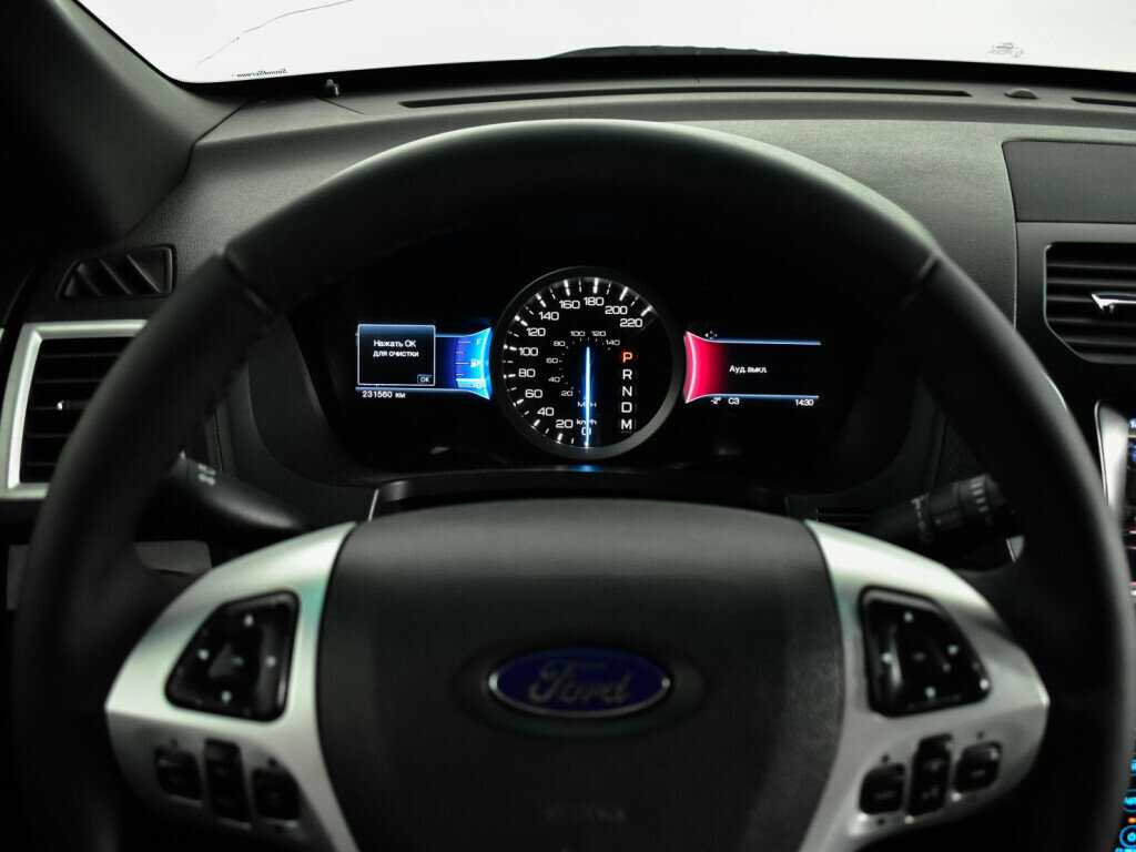 Купить Ford Explorer с пробегом. Фото: #10