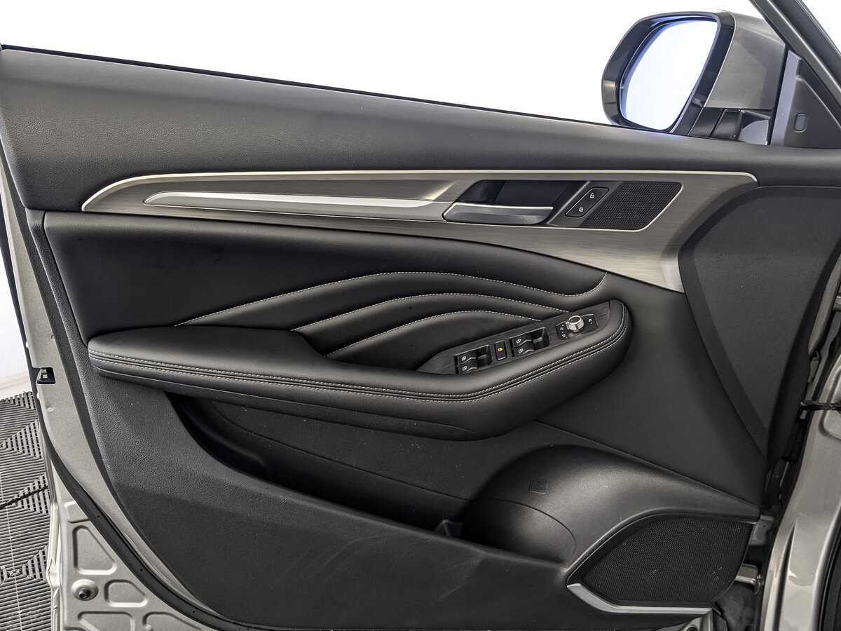 Купить Haval F7 с пробегом. Фото: #14