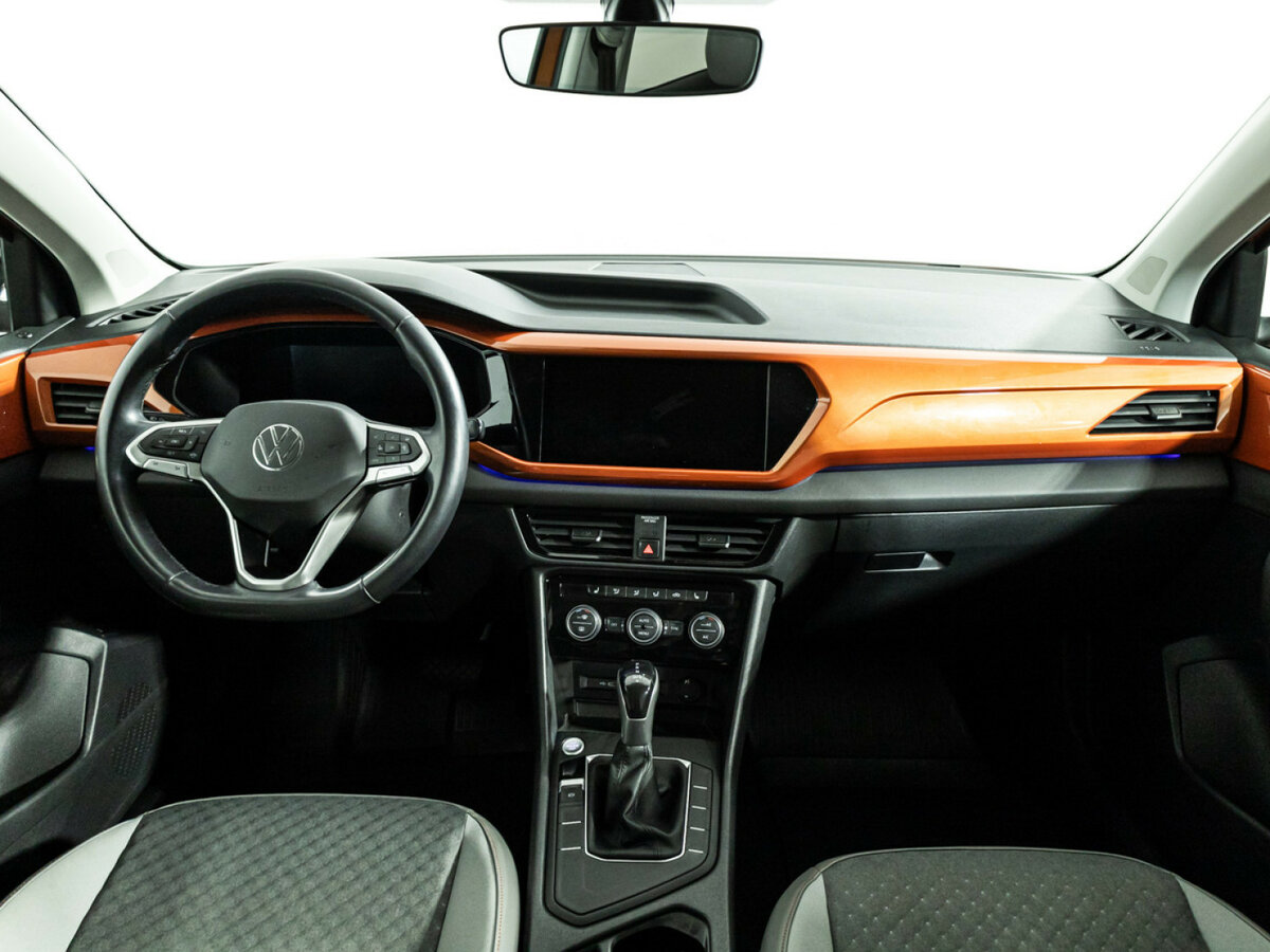 Купить Volkswagen Taos с пробегом. Фото: #11