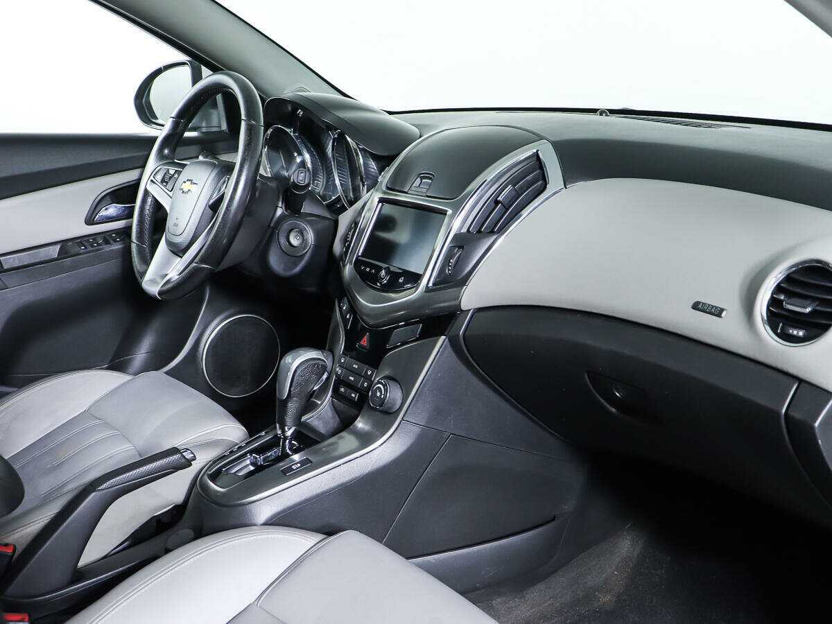 Купить Chevrolet Cruze с пробегом. Фото: #7