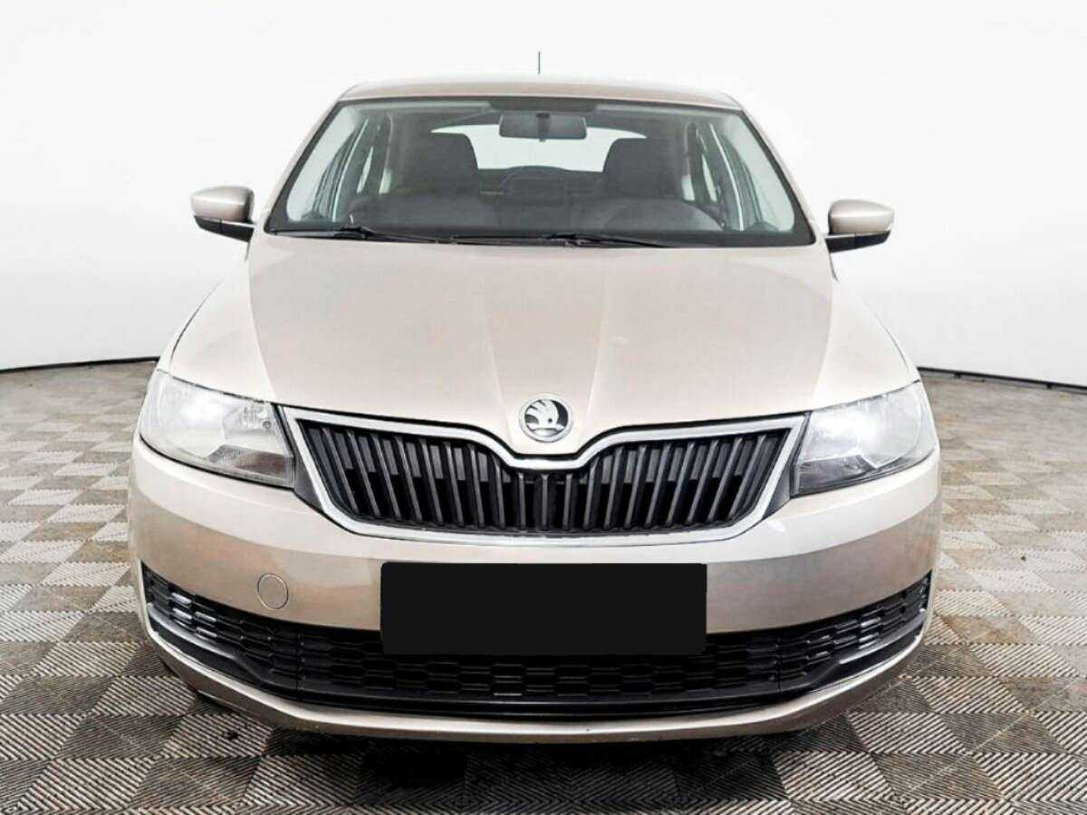 Купить Skoda Rapid с пробегом. Фото: #1