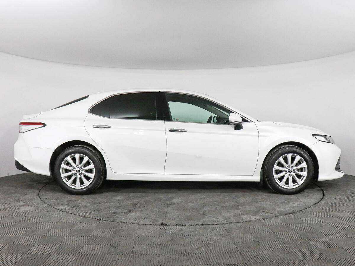 Купить Toyota Camry с пробегом. Фото: #3