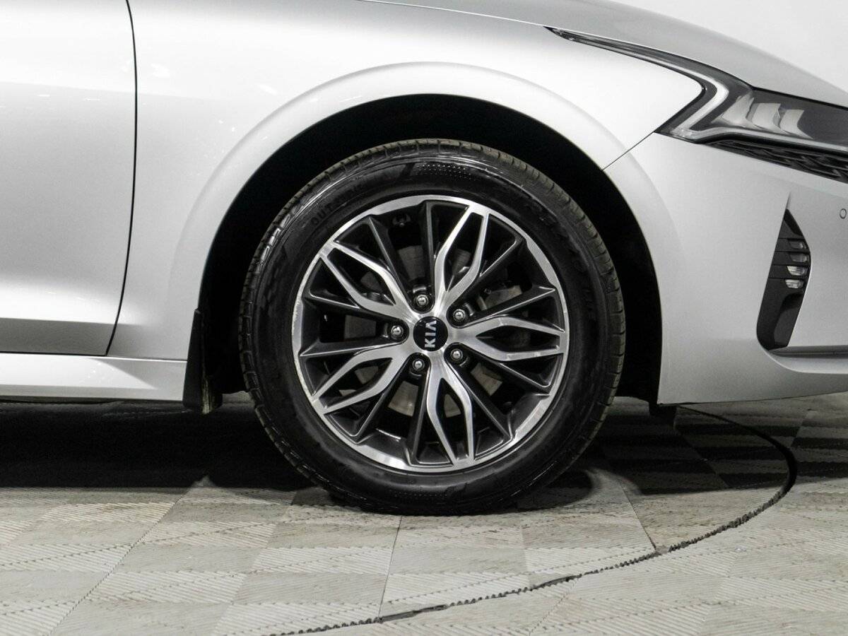 Купить Kia K5 с пробегом. Фото: #4