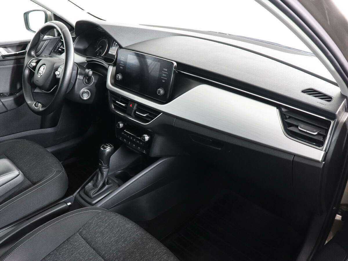 Купить Skoda Rapid с пробегом. Фото: #9