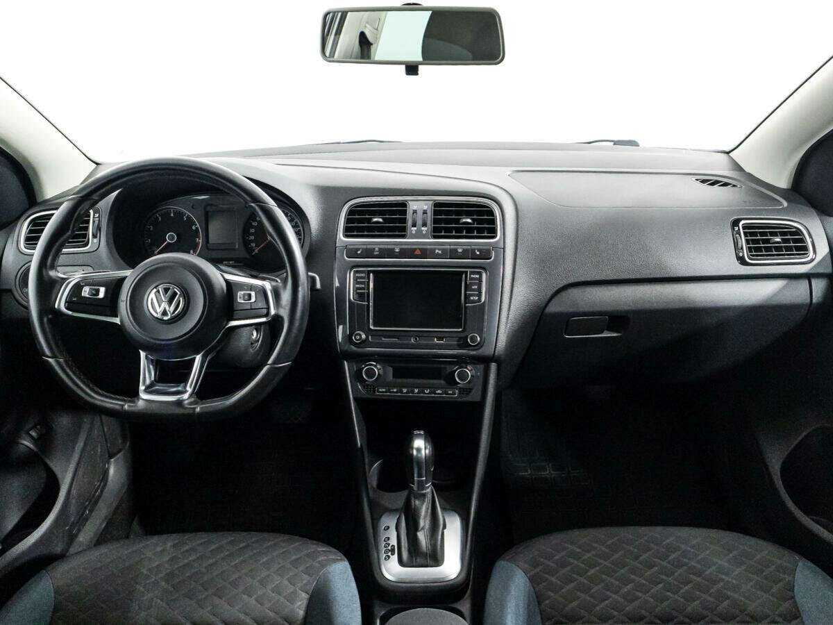 Купить Volkswagen Polo с пробегом. Фото: #12