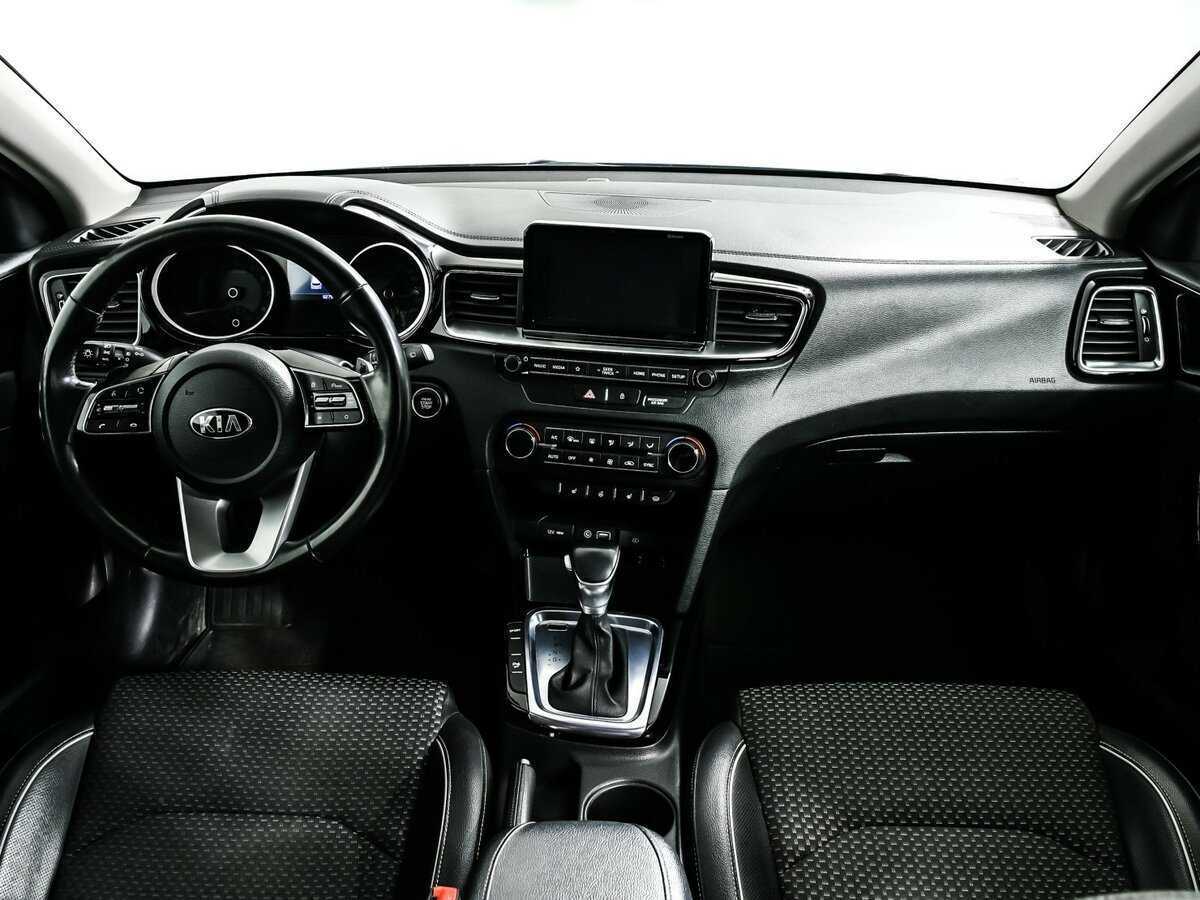 Купить Kia Ceed с пробегом. Фото: #10