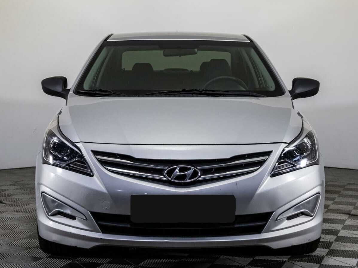 Купить Hyundai Solaris с пробегом. Фото: #1